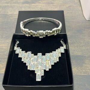 Avon Collar Necklace with cuff Bracelet